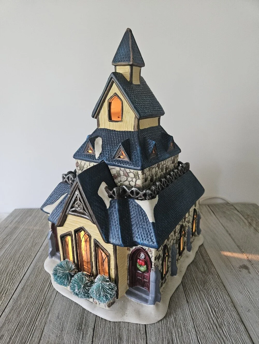 Vintage 1990s Ceramic Christmas Village 11